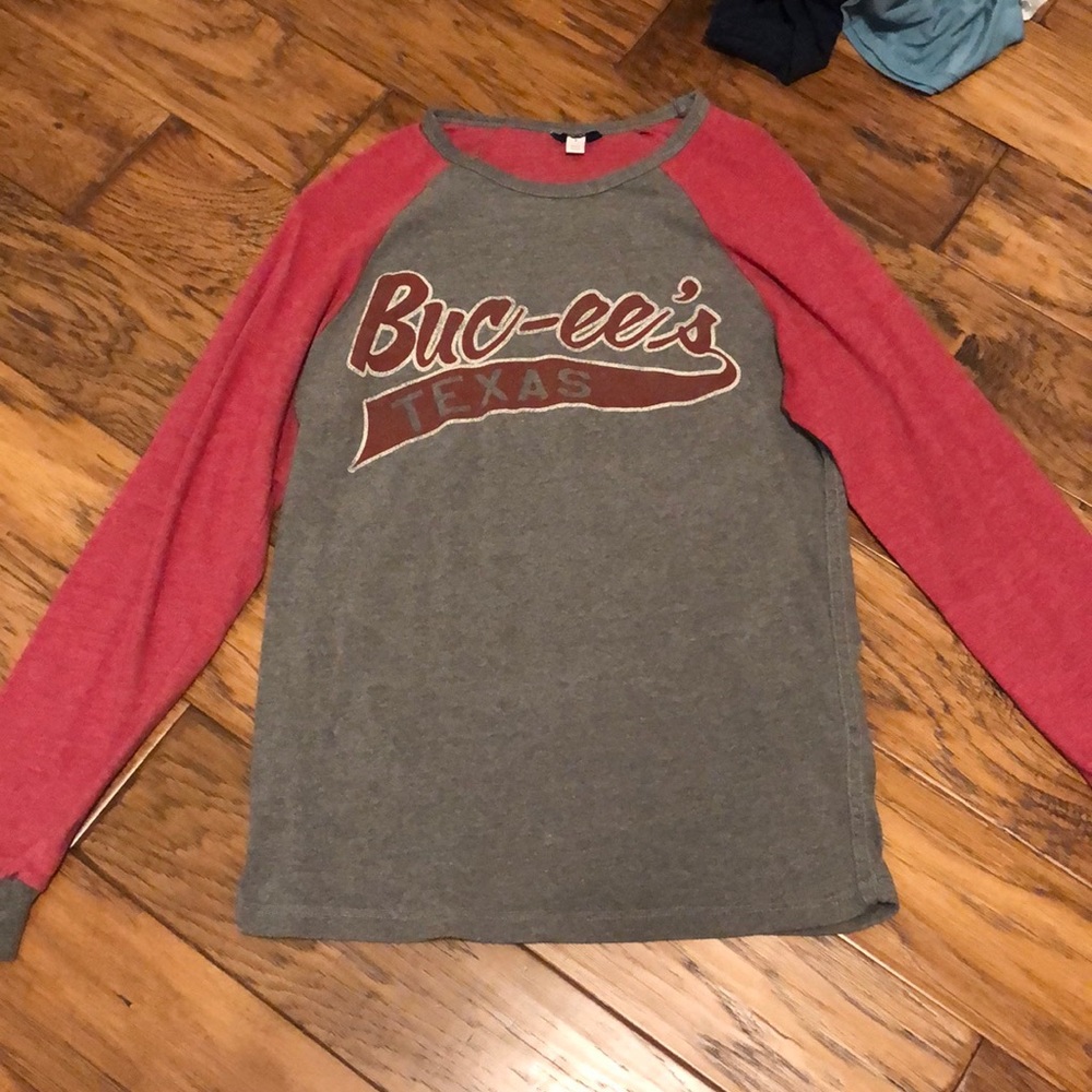 Buc-ee’s Long sleeve T-shirt!